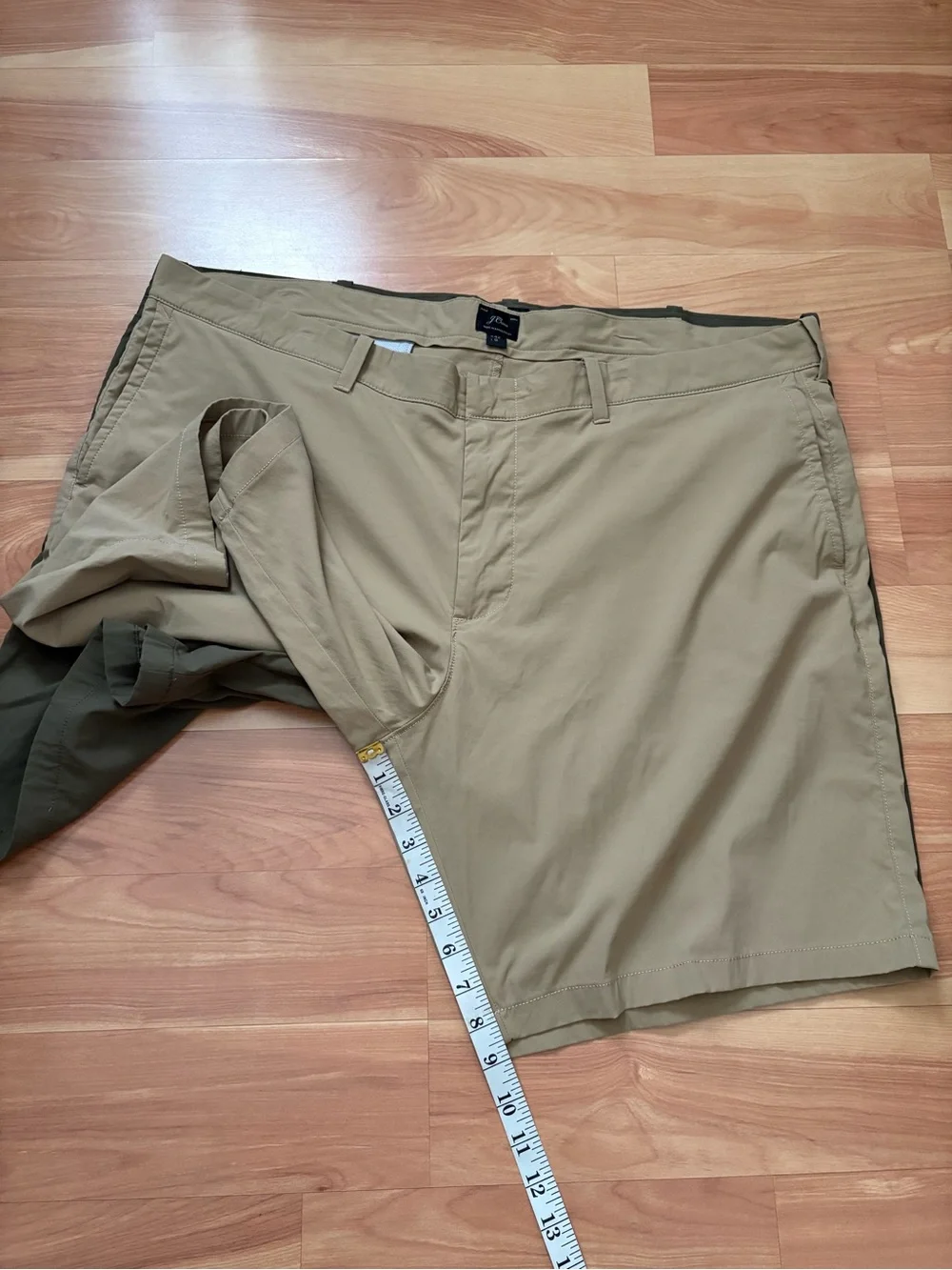 J. Crew Lot Of 2  9” Tech Shorts Green/Khaki Size 42” XXL Preppy  Casual Golf